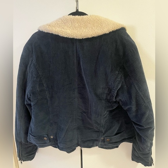 Free people corduroy fur collar jacket. - Picture 8 of 10